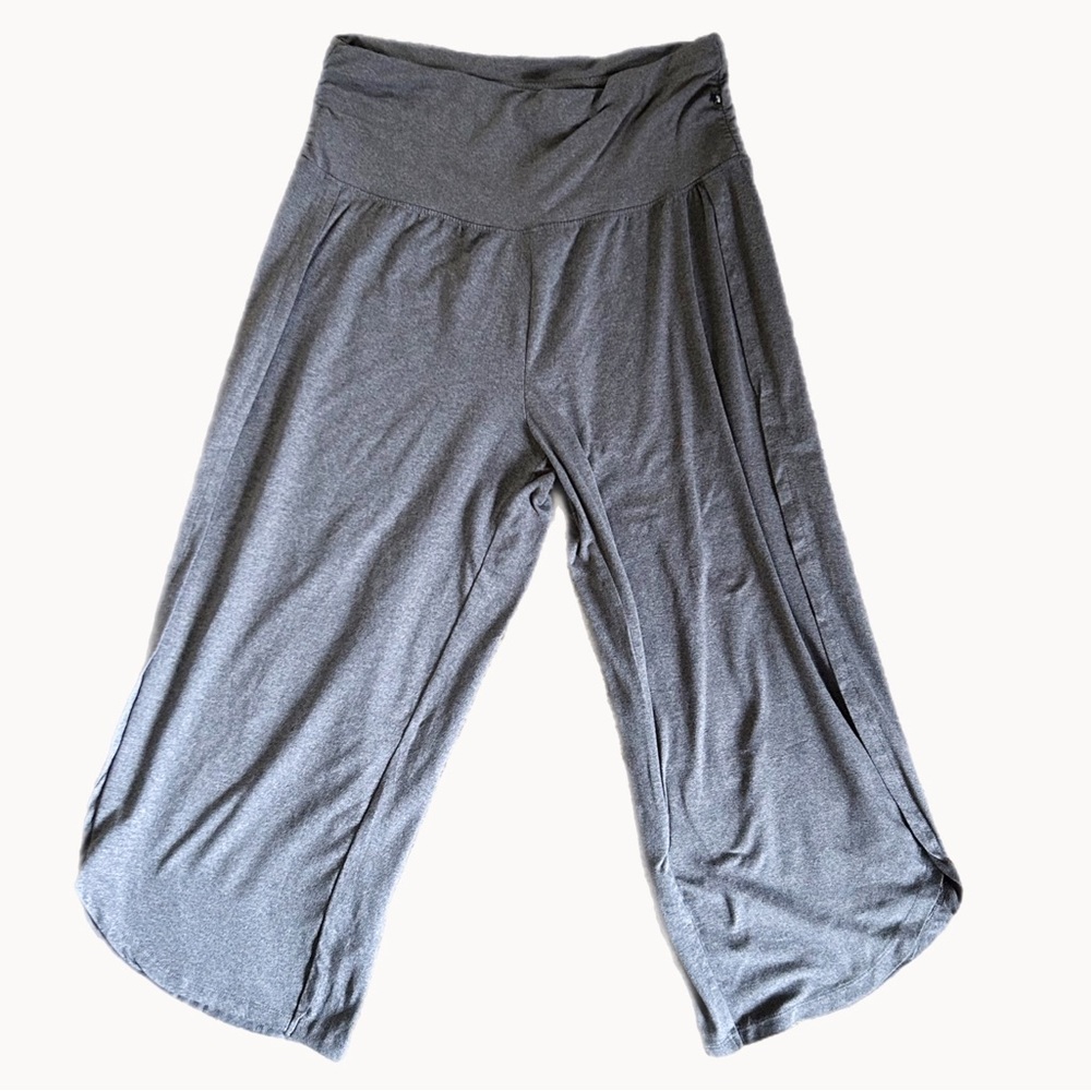 Marika gray poncho pants - Picture 3 of 8